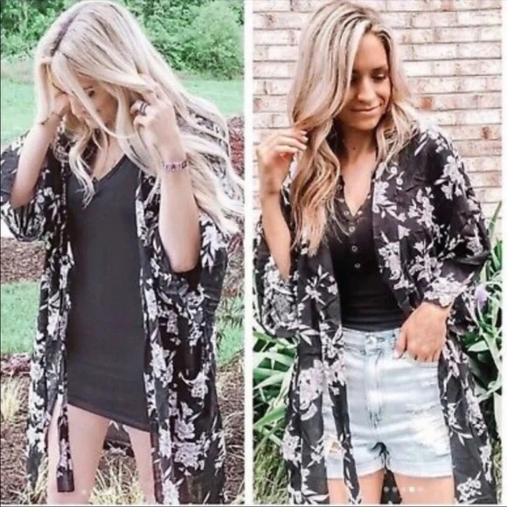 Spiritual Gangster Maya Kimono Robe One Size Grey/Black Floral